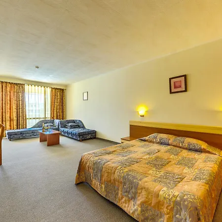 Hotel Club Sunny 4*