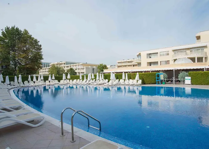 Club Sunny Hotell 4*