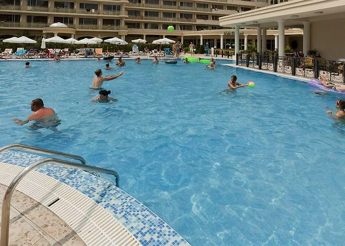 Hotell Club Sunny 4*