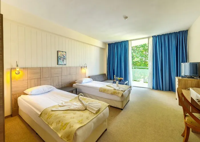 Club Sunny Hotell 4*