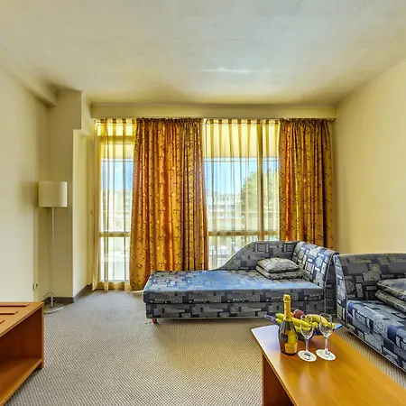 Club Sunny Hotel 4*