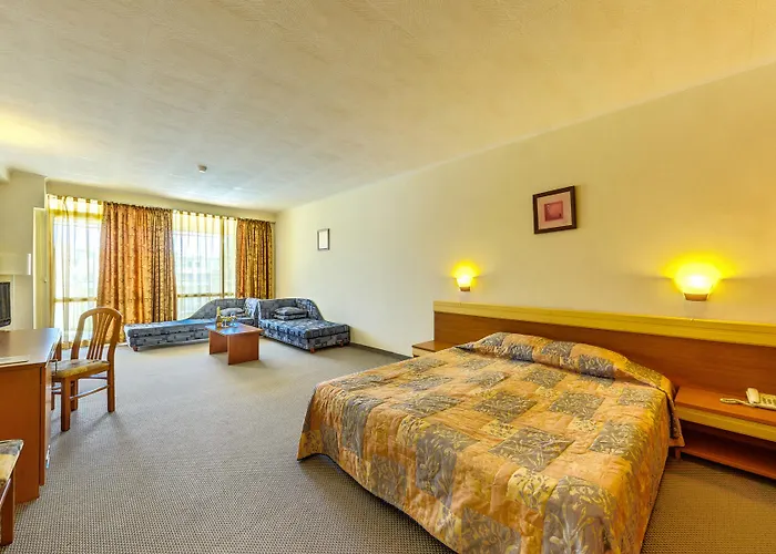 Hotell Club Sunny 4*